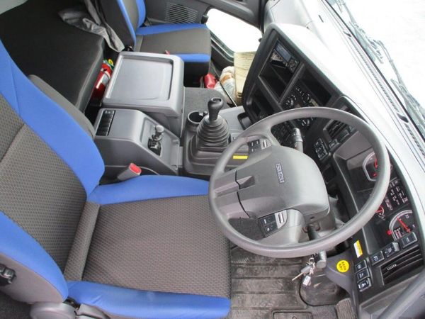 撮影サンプル: 運転席