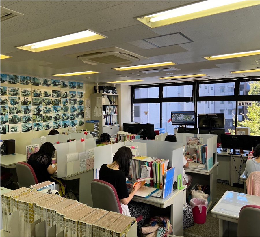 横浜支店 内装