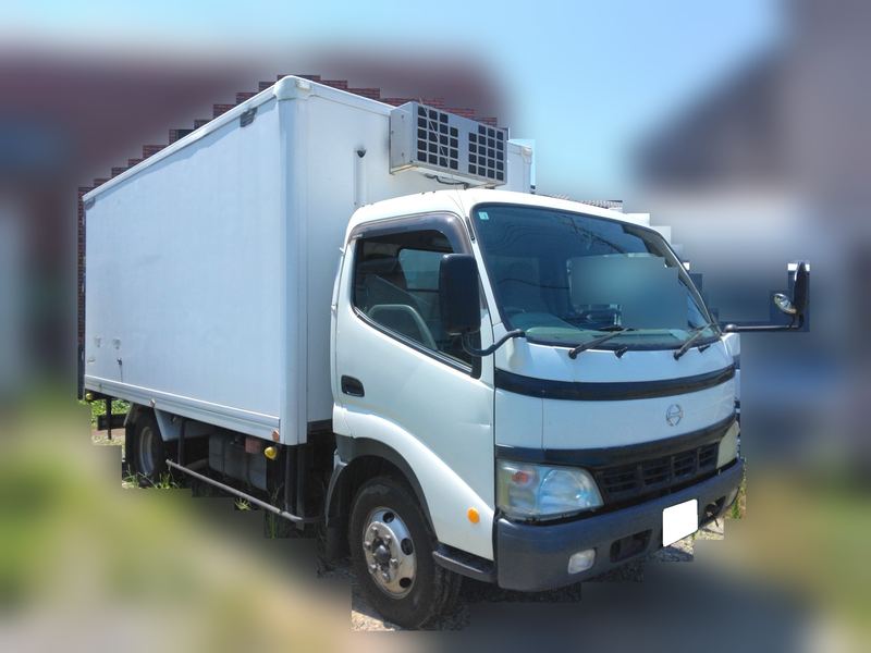 日野　デュトロ