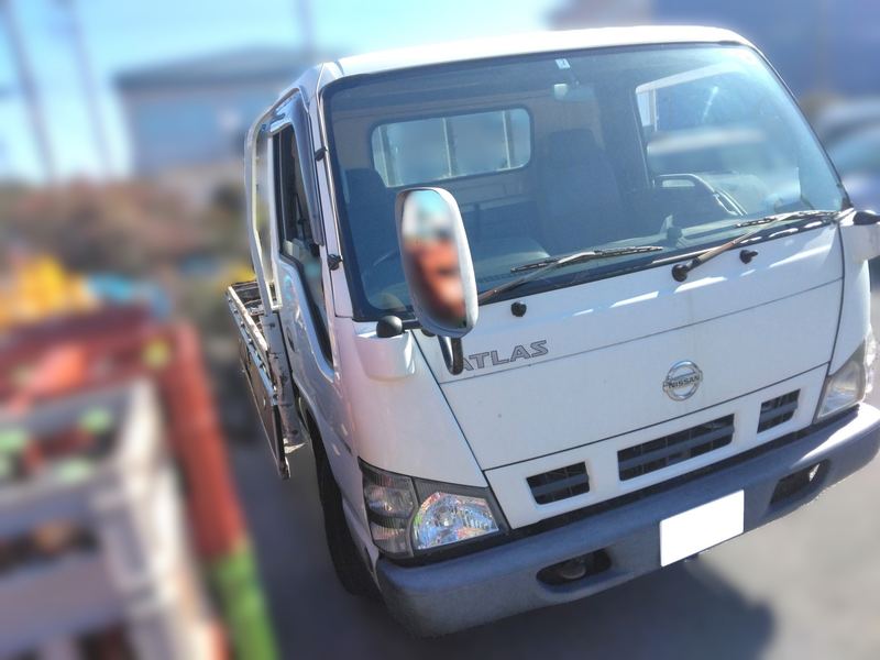 ニッサン　アトラス