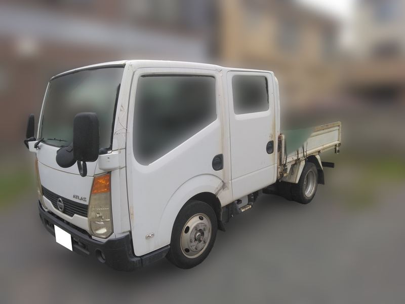 ニッサン　アトラス
