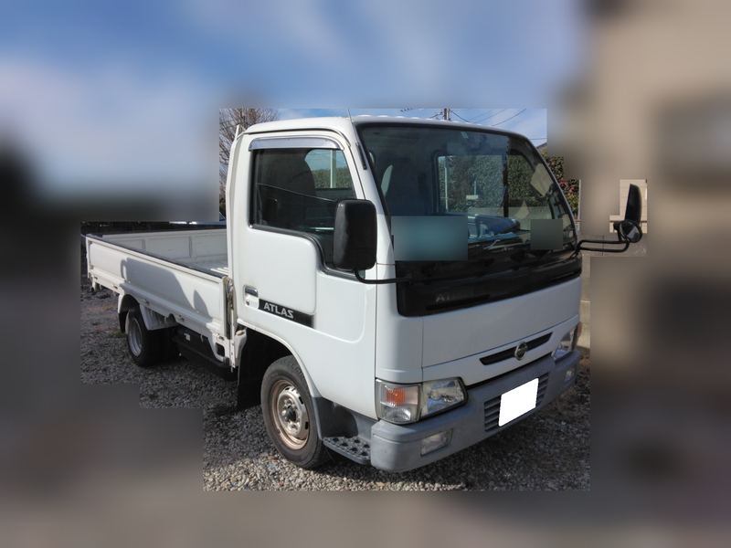 ニッサン　アトラス