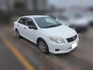 トヨタ　カローラアクシオ